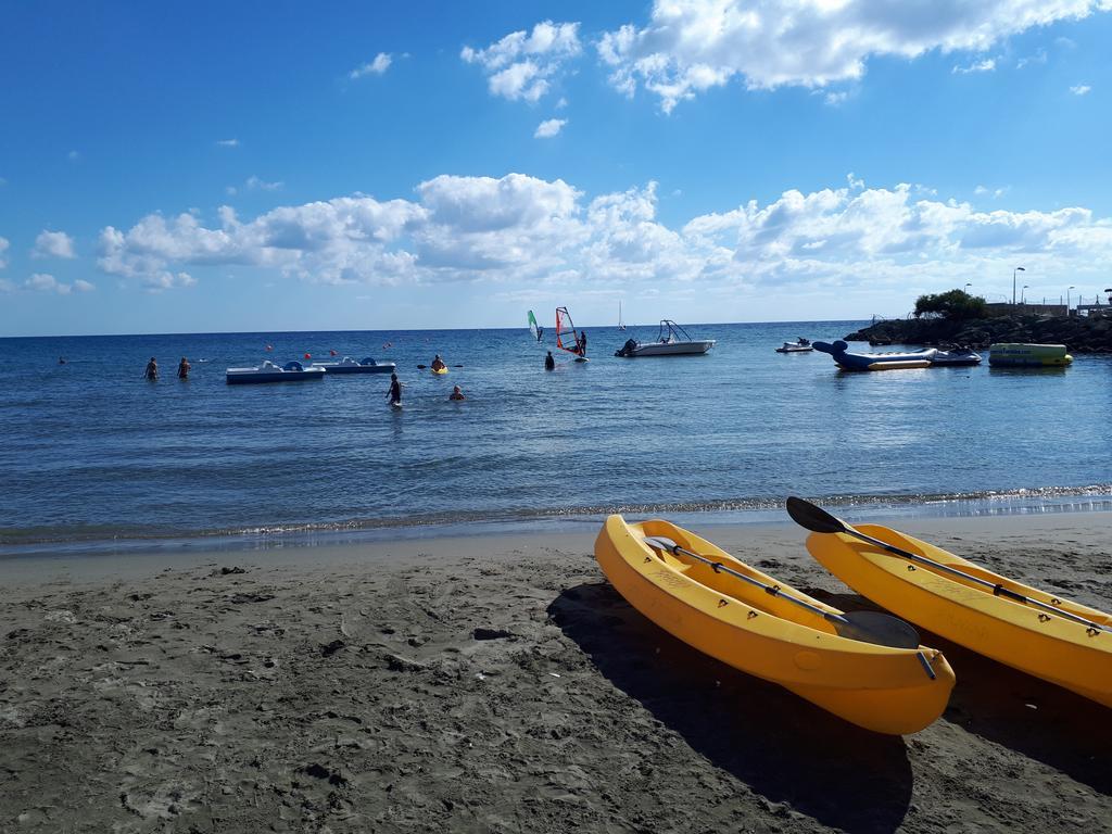 リマソールBayview Terracesアパートメント エクステリア 写真